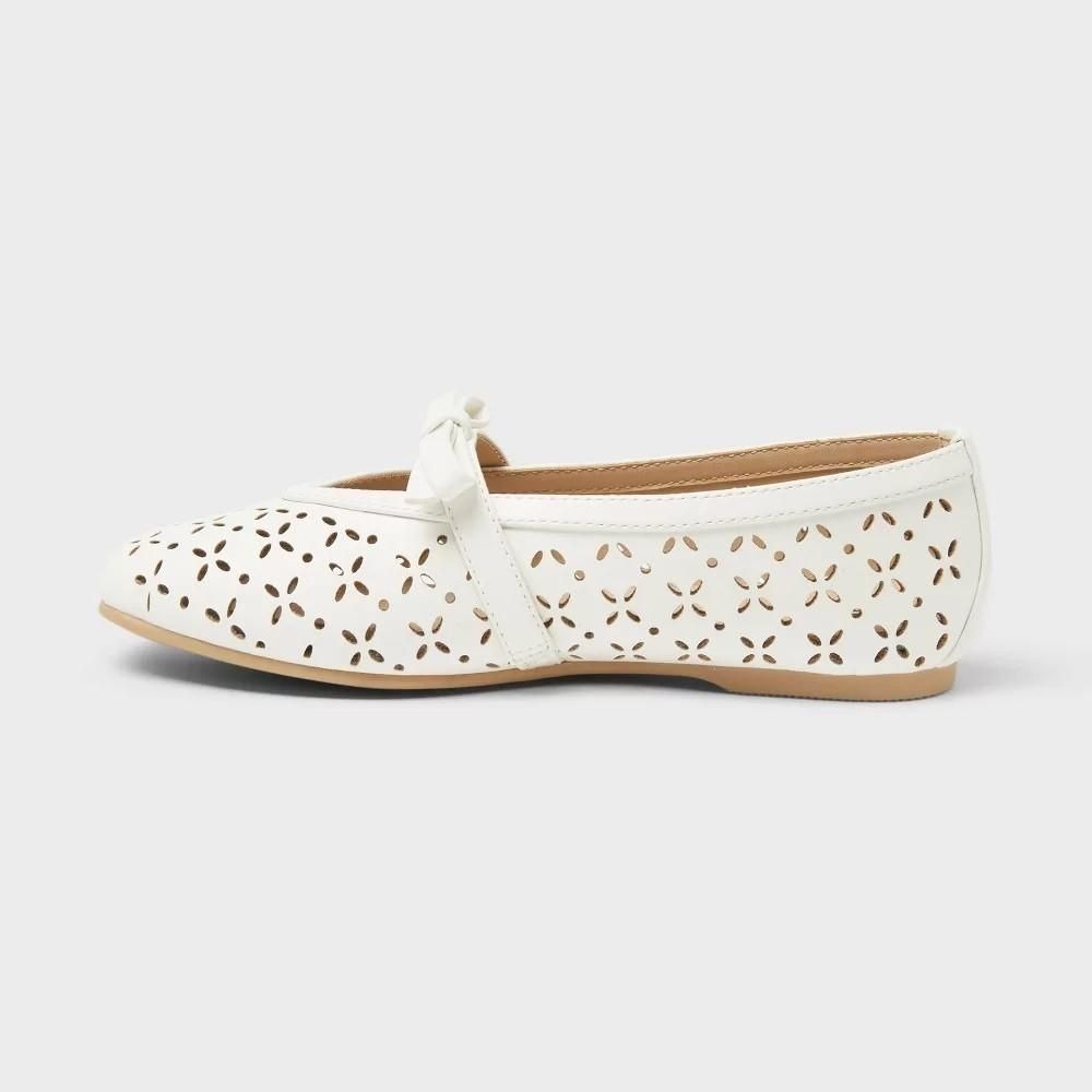 4Y Cat & Jack Girls Margo Laser Cut Ballet Flats White Bow Strap Shoes